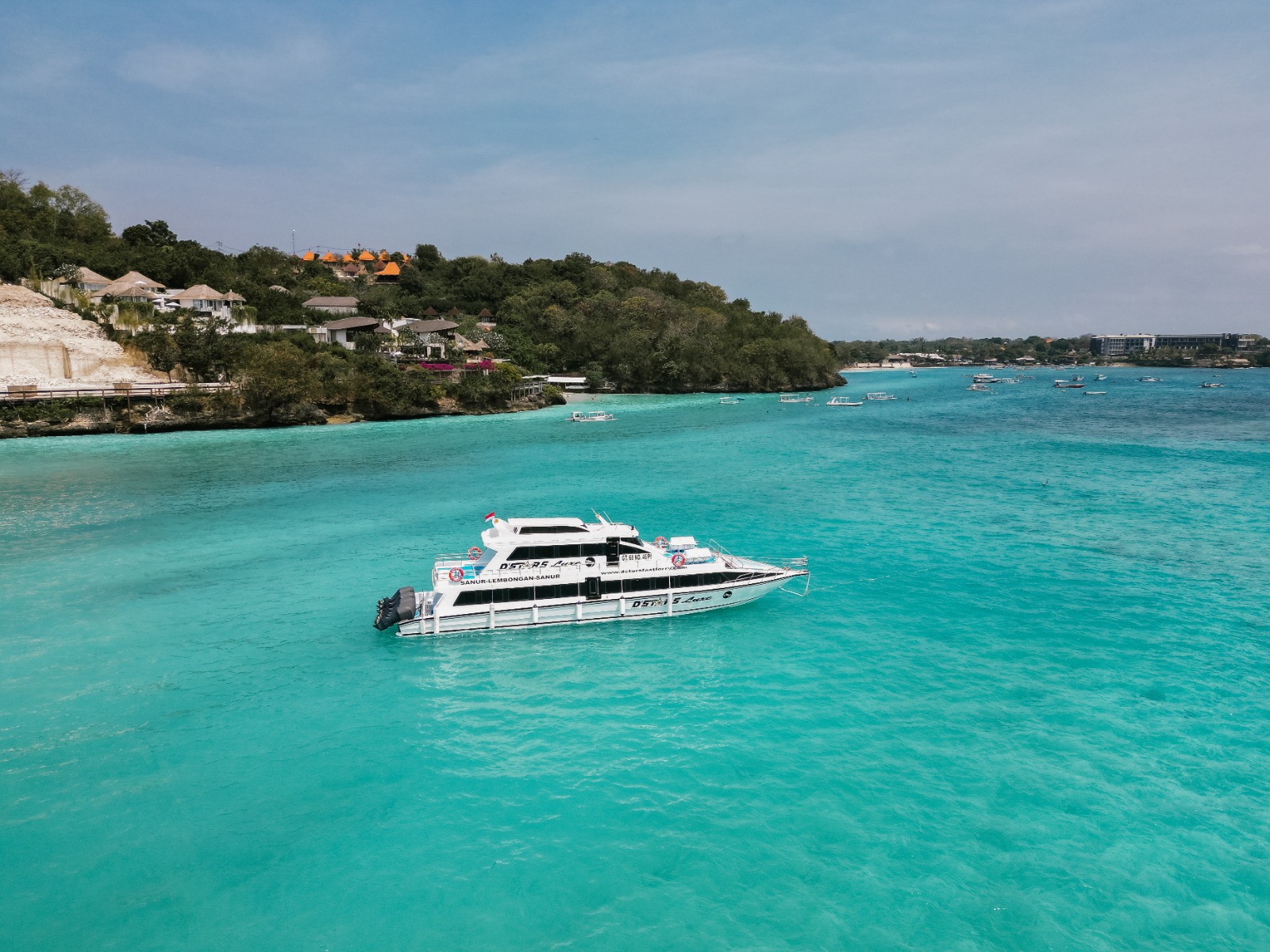 Tour Package Return Ticket (D'Star Fast Ferry) in Nusa Lembongan & Penida by SakOcean